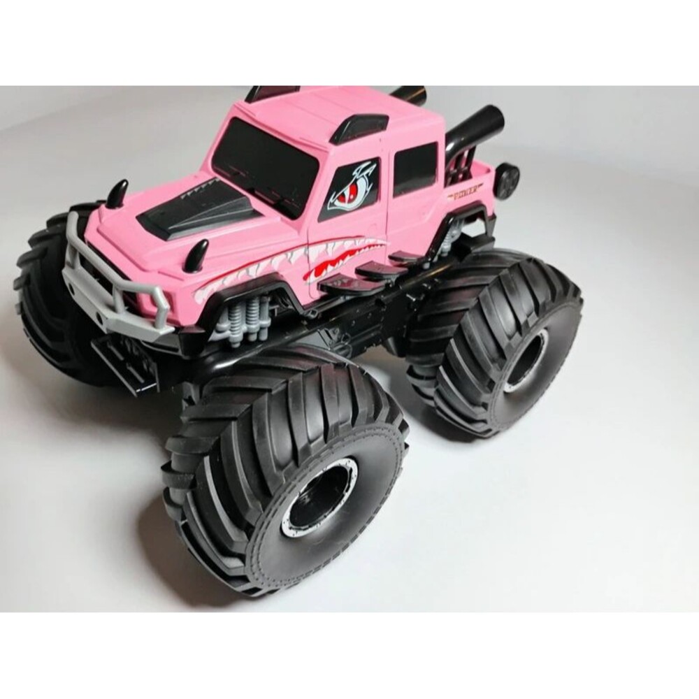 Ambitious Big Foot 4x 4 RC all terrain waterproof truck quality rechargeable bat